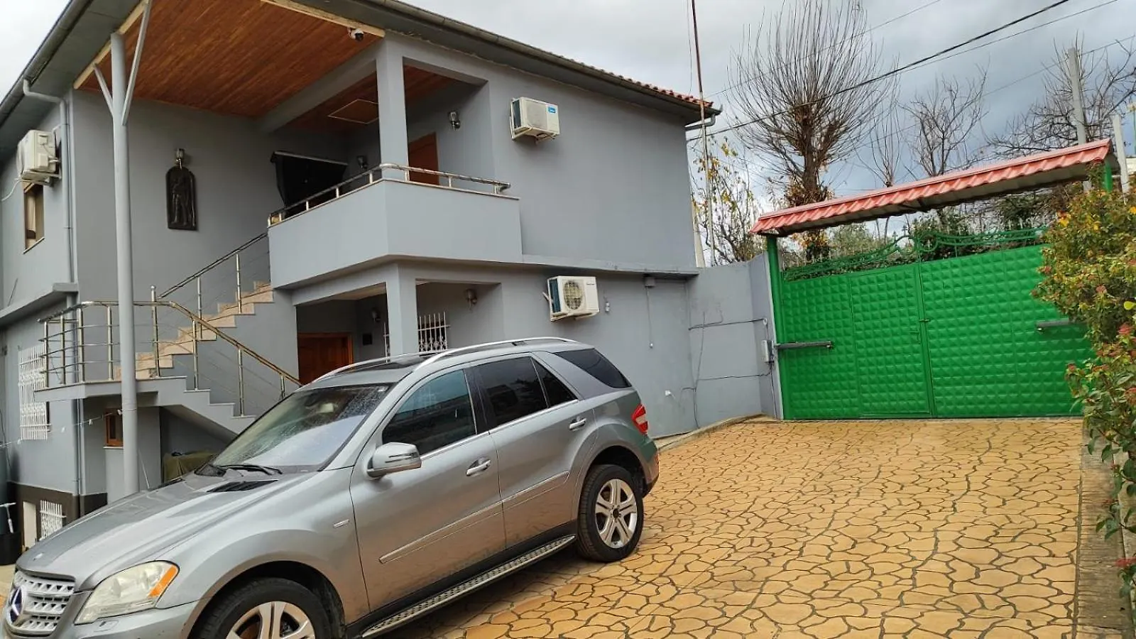Fatbardha Apartment Tirana 0*,  Albania